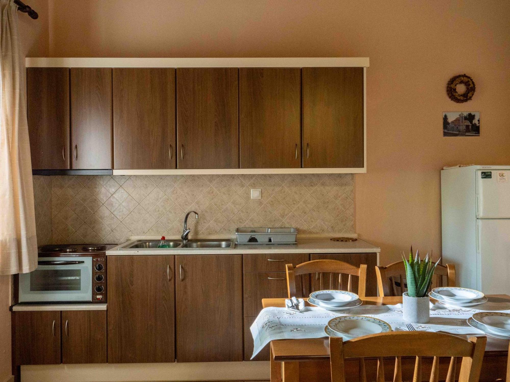 Karyon Apartments Kariofiton ภายนอก รูปภาพ