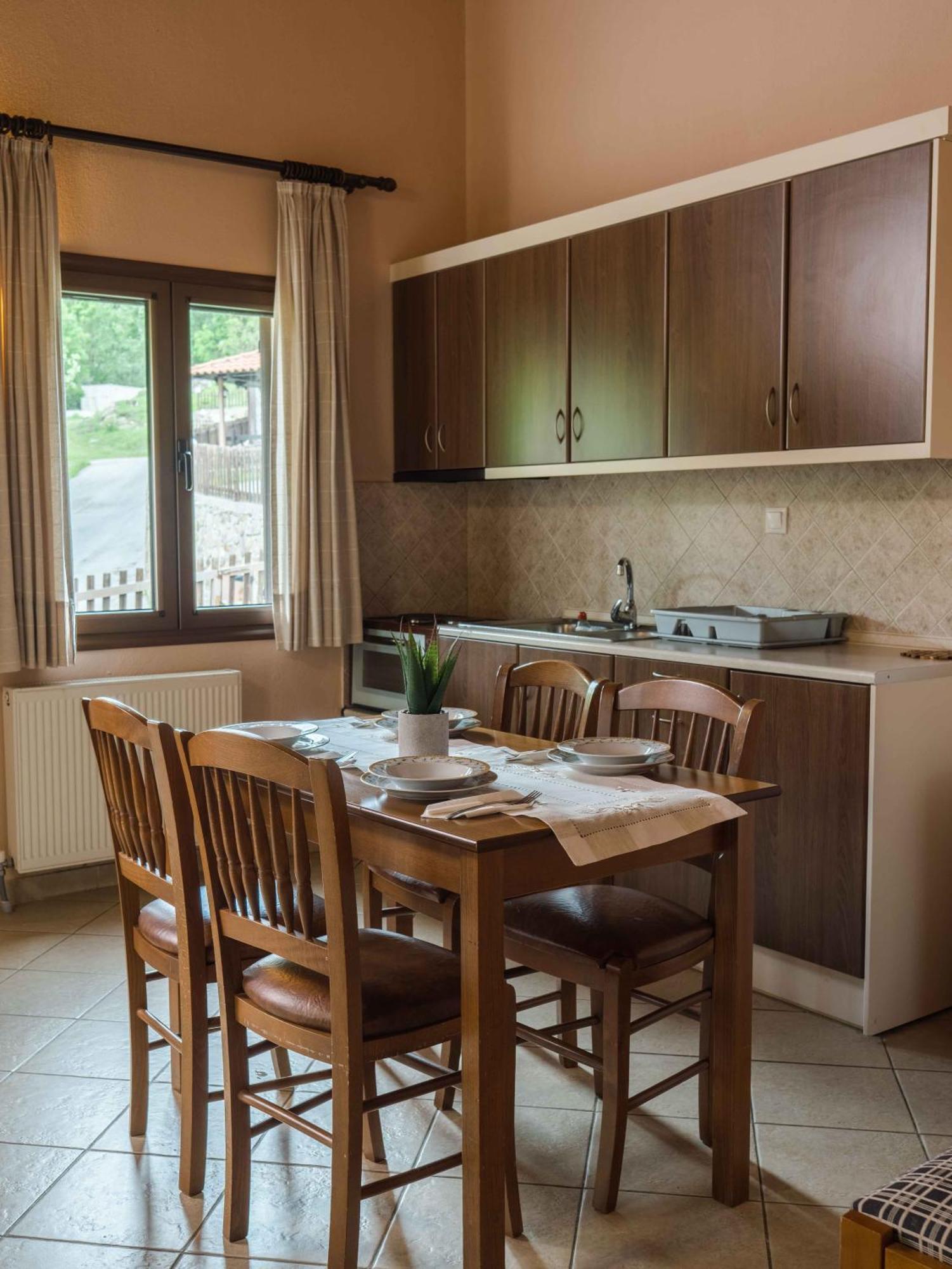 Karyon Apartments Kariofiton ภายนอก รูปภาพ